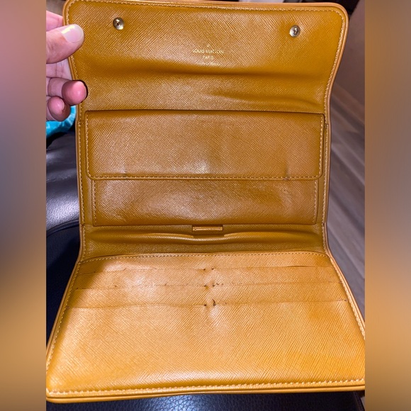 Louis Vuitton Trifold Monogram Long Wallet - Picture 14 of 14